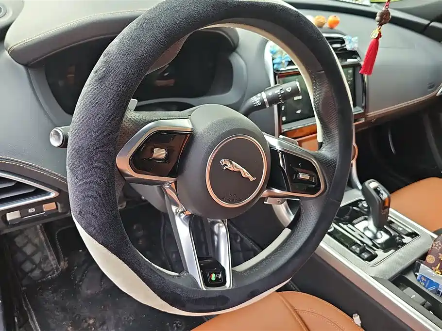 Jaguar XEL 2024 Model 2.0T 250PS R-DYNAMIC S Progressive Sport Edition фото 15