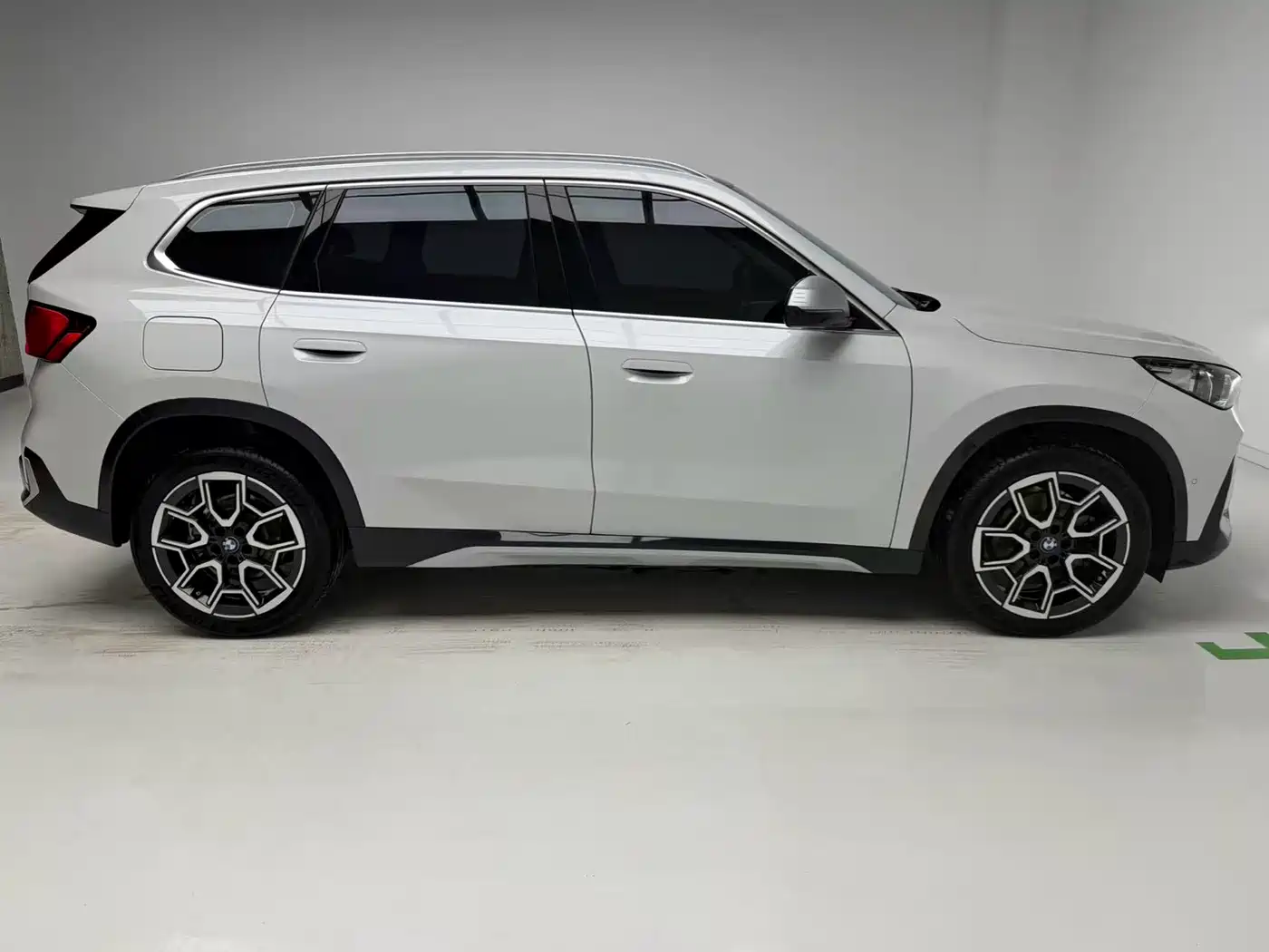 BMW X1 2024 sDrive25Li X Design Package фото 7
