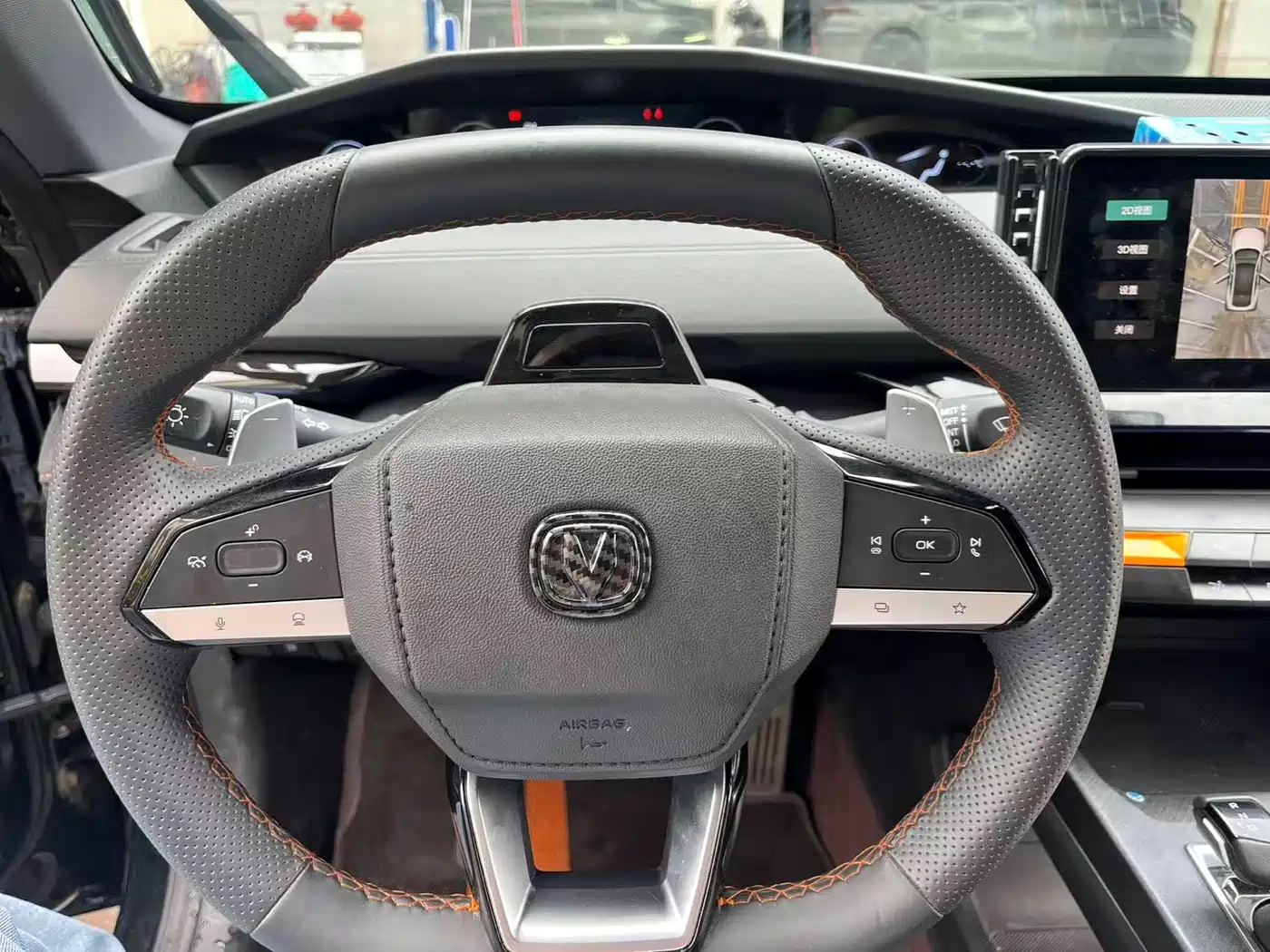 CHANGAN UNI-V
