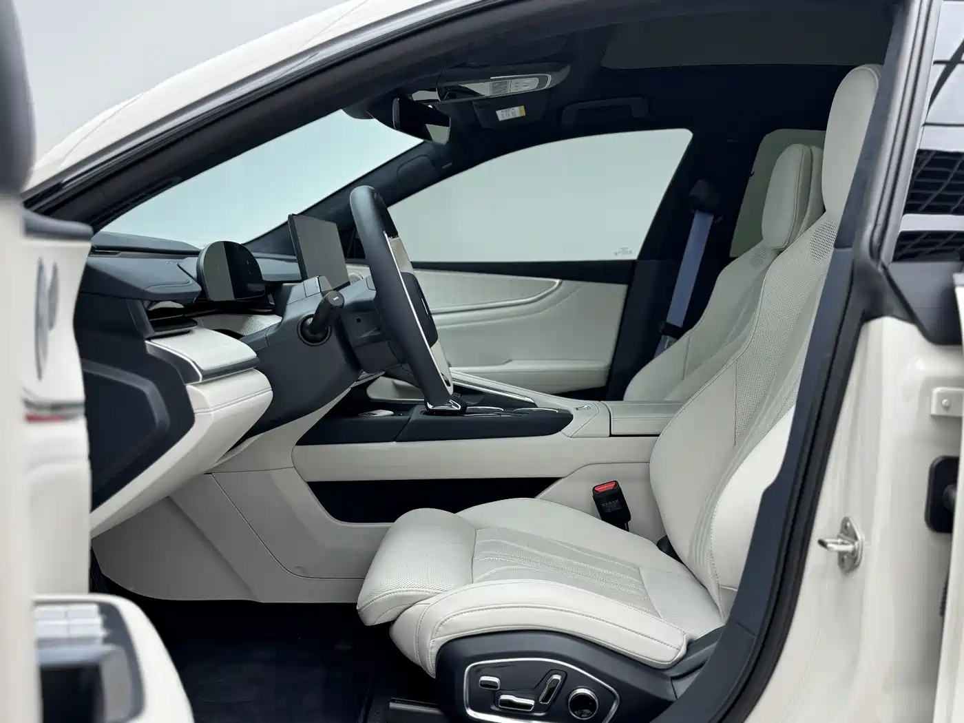 ZEEKR EXTREME KRYPTON 001