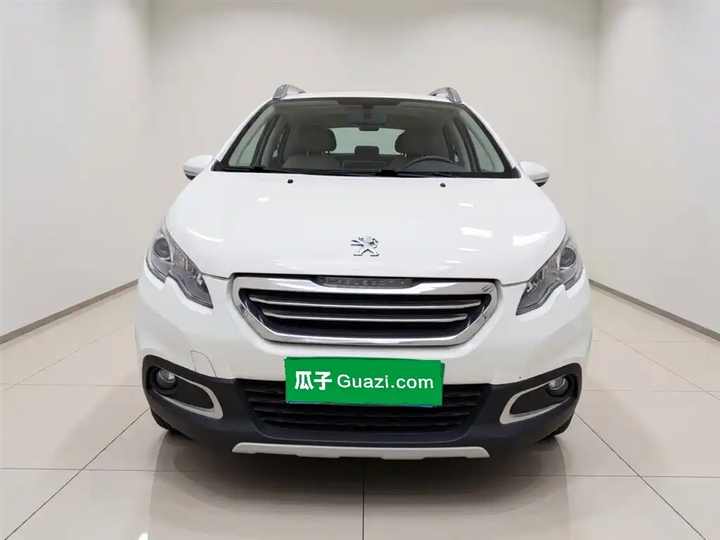 Peugeot 2008 2014 1.6L Automatic Fashion Edition фото 2