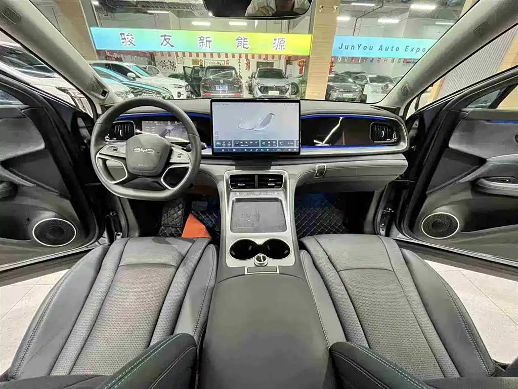 BYD Hai Shi 07 DM-i 2025 150 Pilot+ Edition фото 24