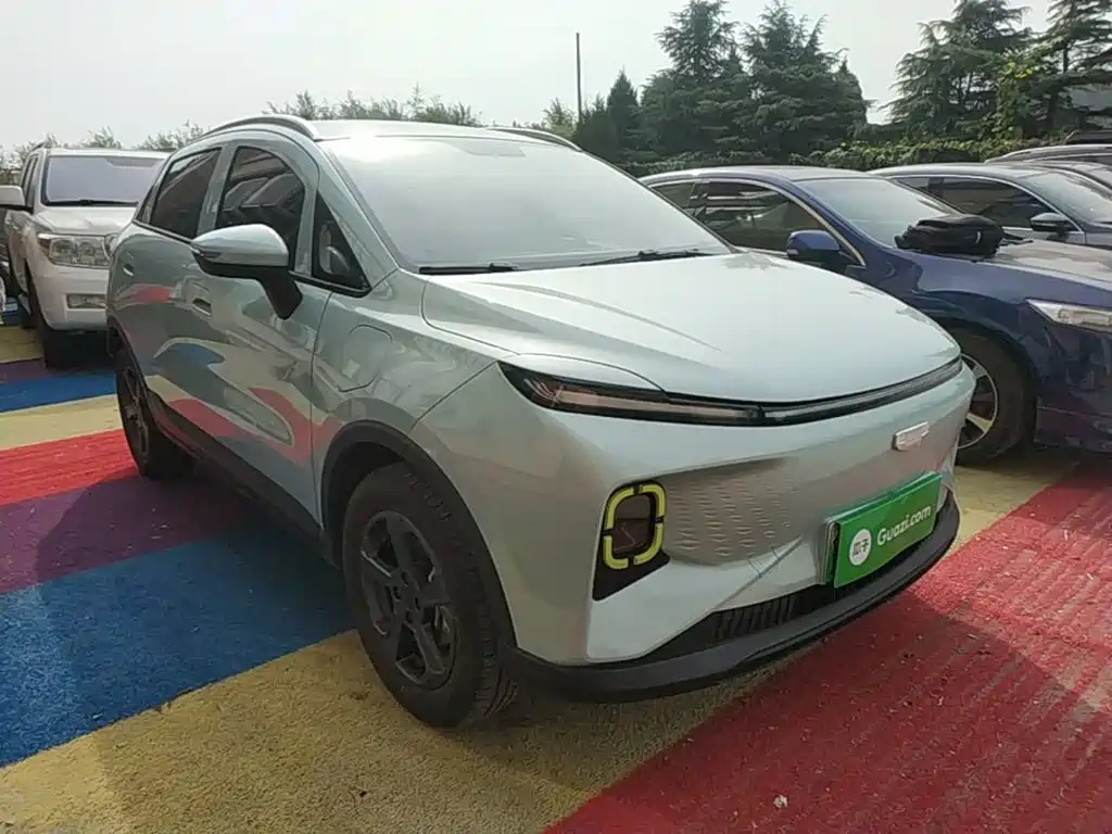 Фото 4 - Geely Geometry E Firefly