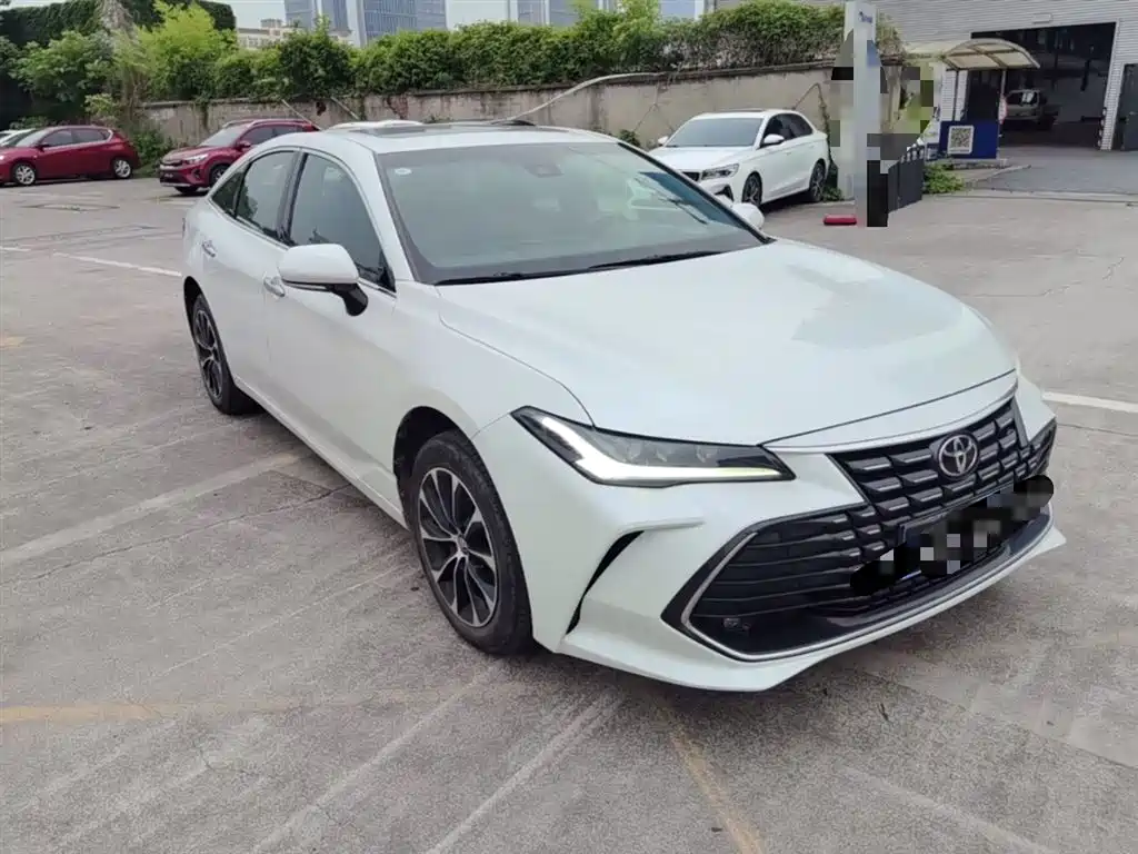 Toyota Avalon 2023 2.0L Luxury Edition фото 7