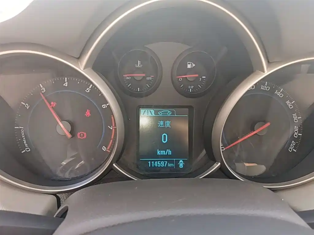 Chevrolet Cruze 2015 1.5L Classic SL MT фото 12