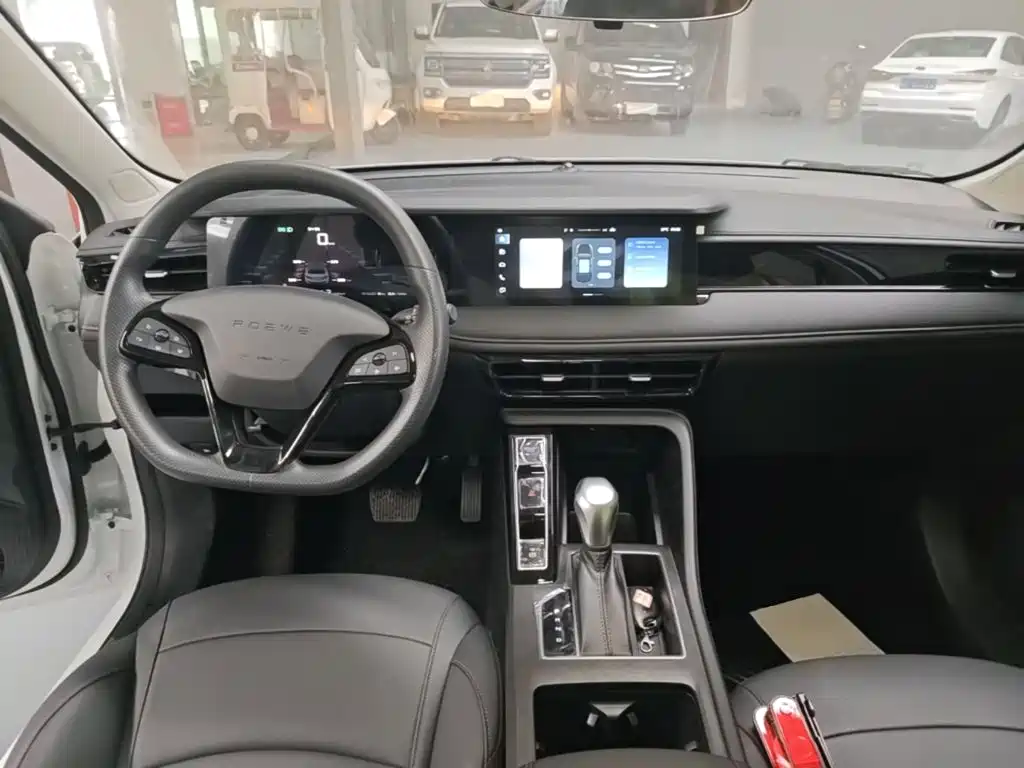 Фото 10 - Roewe i5