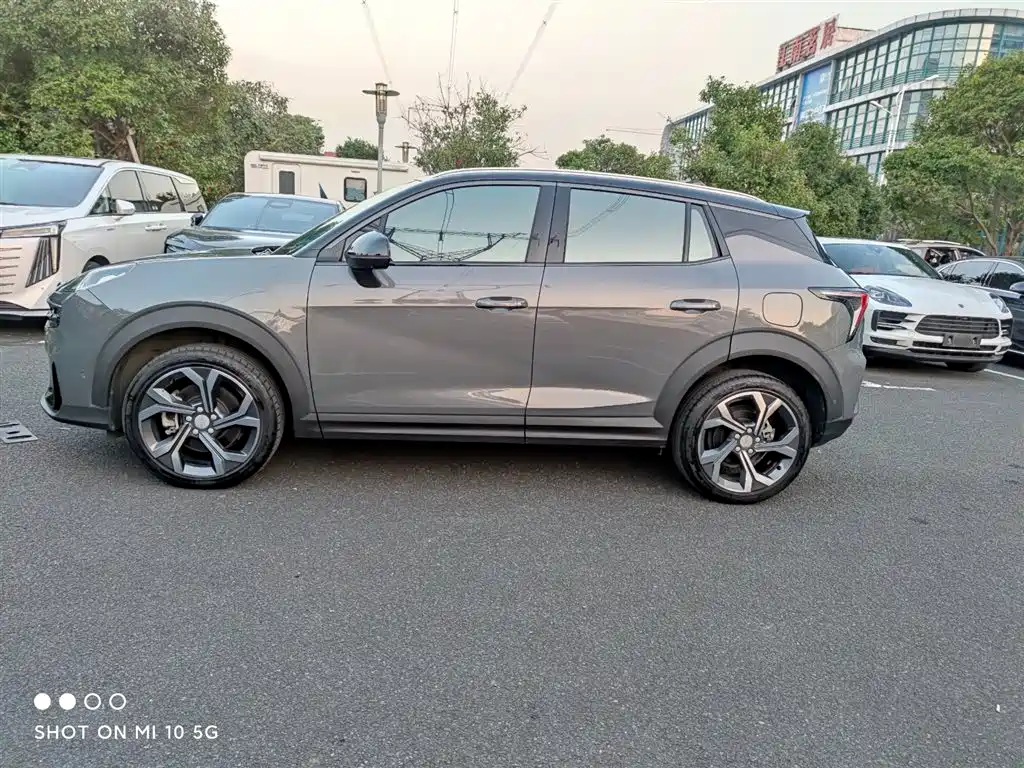 Lynk & Co 06 2023 Remix 1.5T Power Halo фото 14