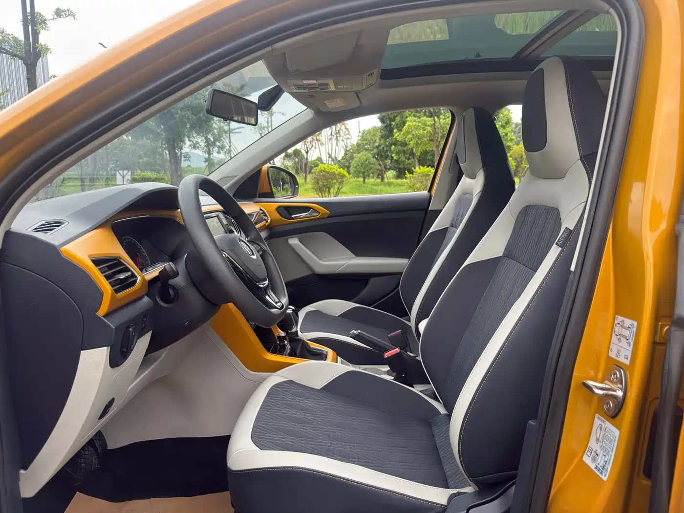 Фото 5 - Volkswagen T-Cross