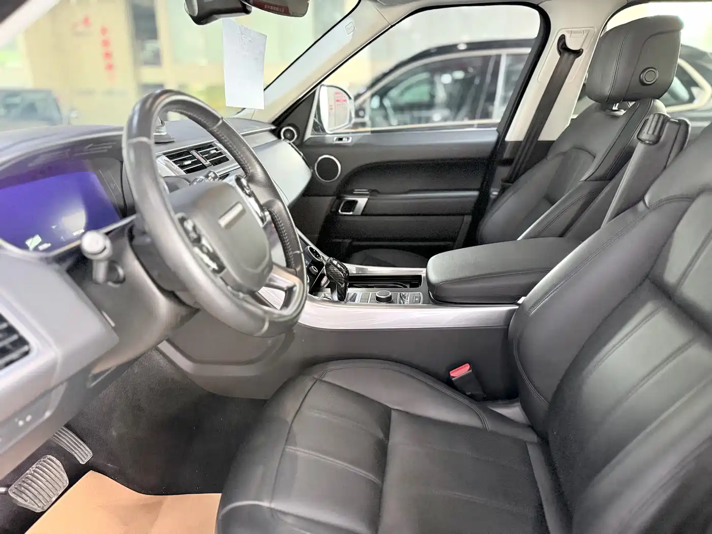 Land Rover Range Rover Sport 2019 3.0 SC V6 Special Edition фото 6