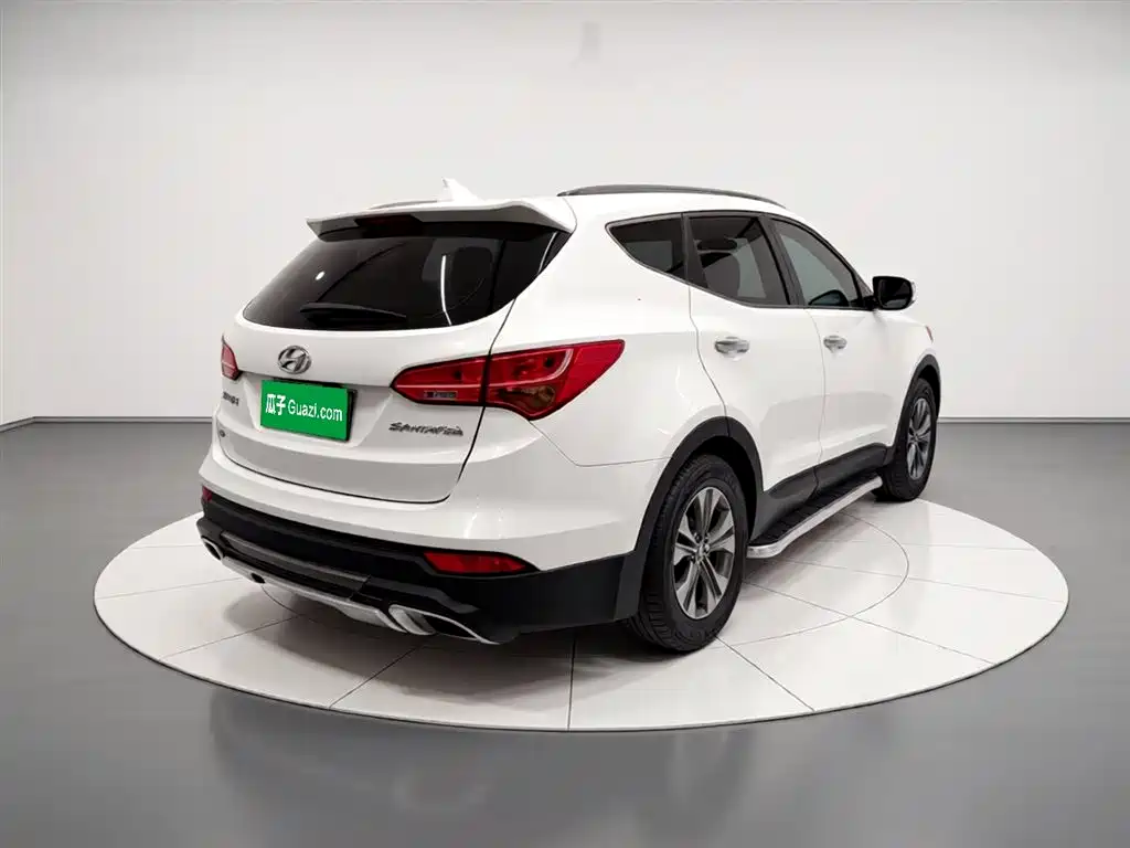Hyundai Santa Fe 2013 Model 2.4L Automatic 2WD Smart фото 6