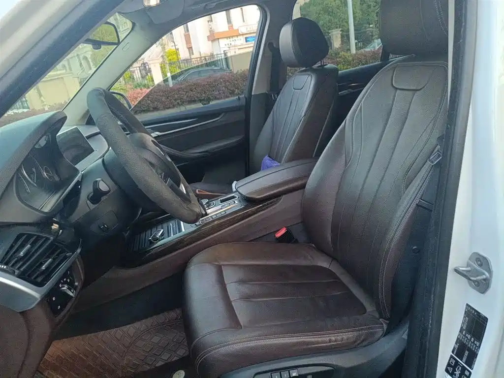 BMW X5 (Import) 2014 xDrive35i Leading фото 11