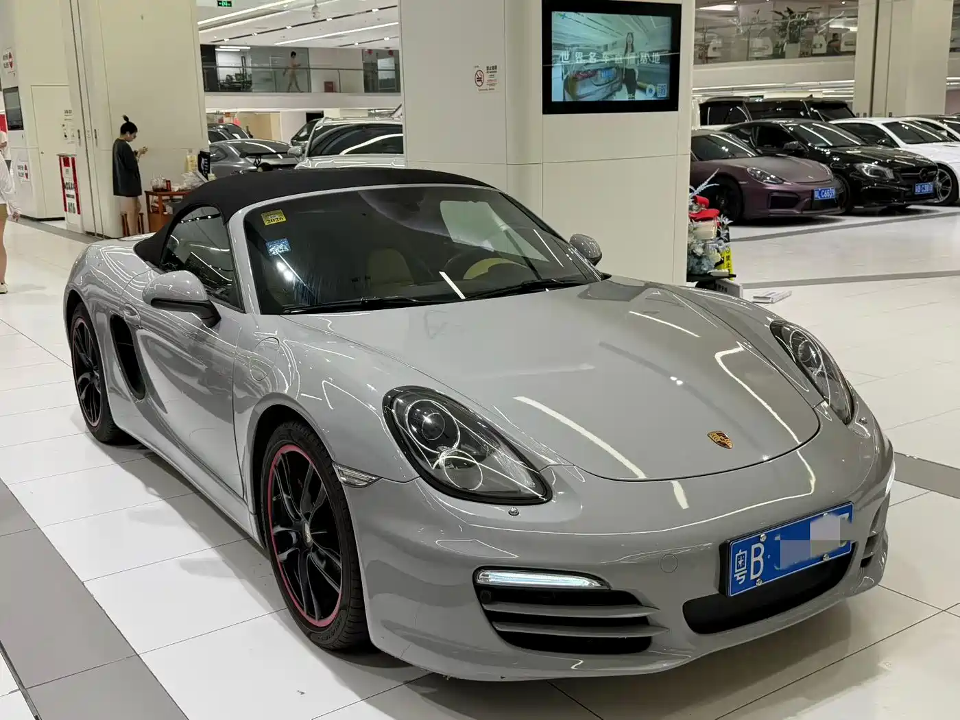 Porsche Boxster 2013 Boxster 2.7L фото 4
