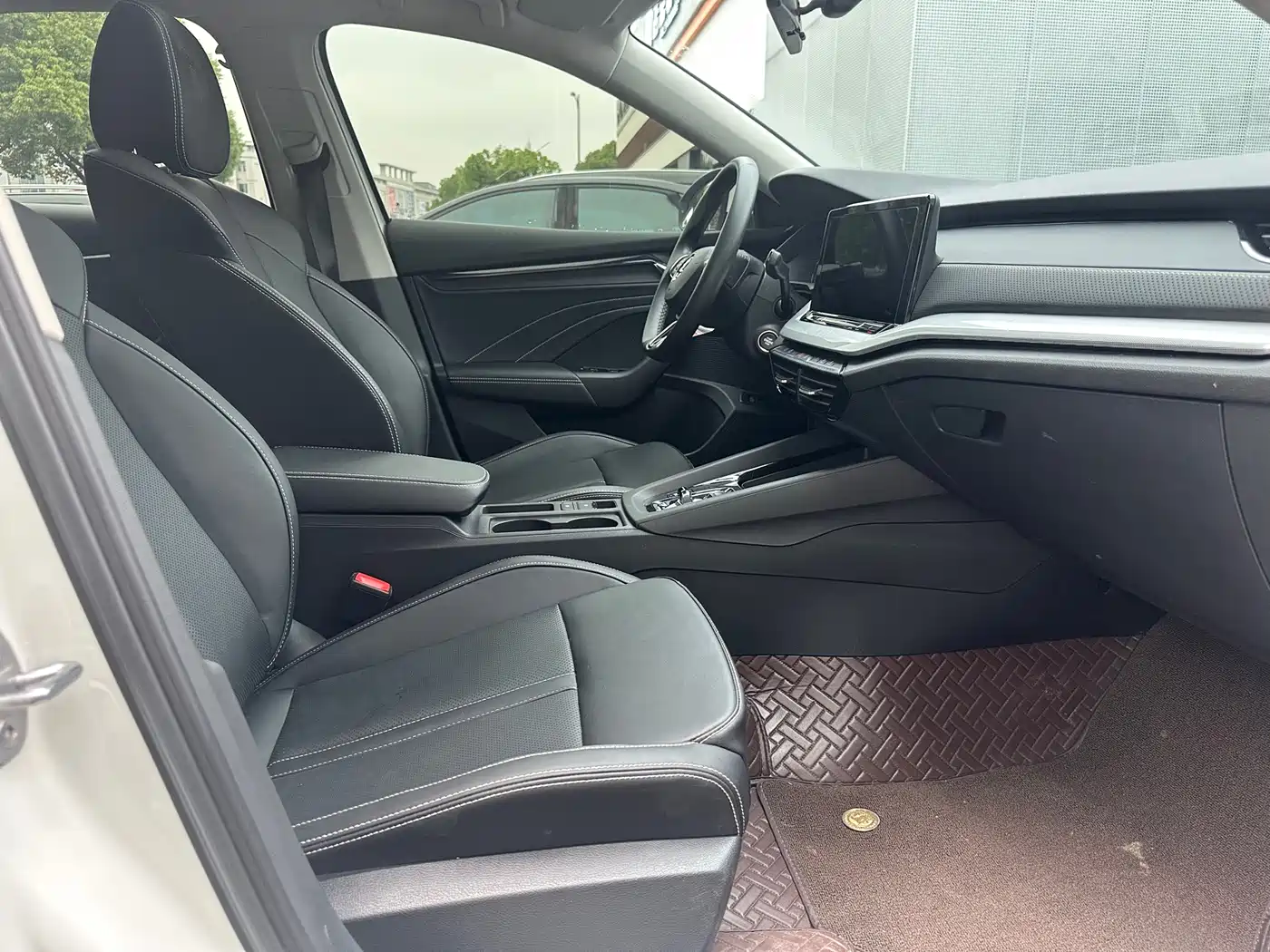 Škoda Octavia 2023 Facelift PRO TSI280 Premium Edition фото 7