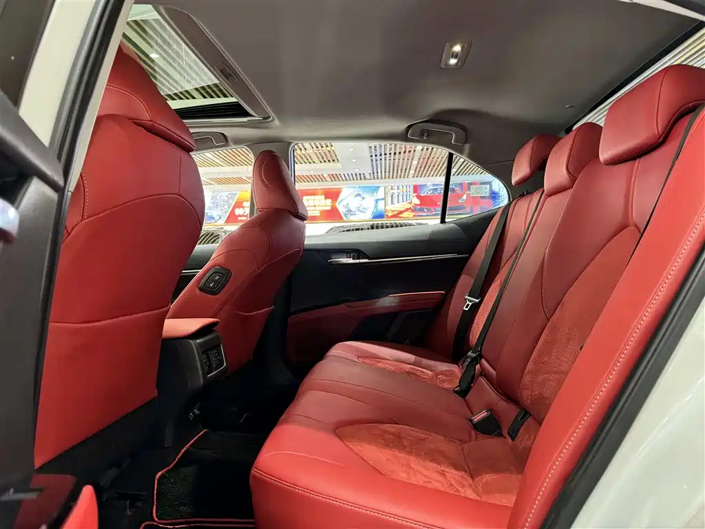 Toyota Camry 2021 2.0S Sporty Edition фото 8
