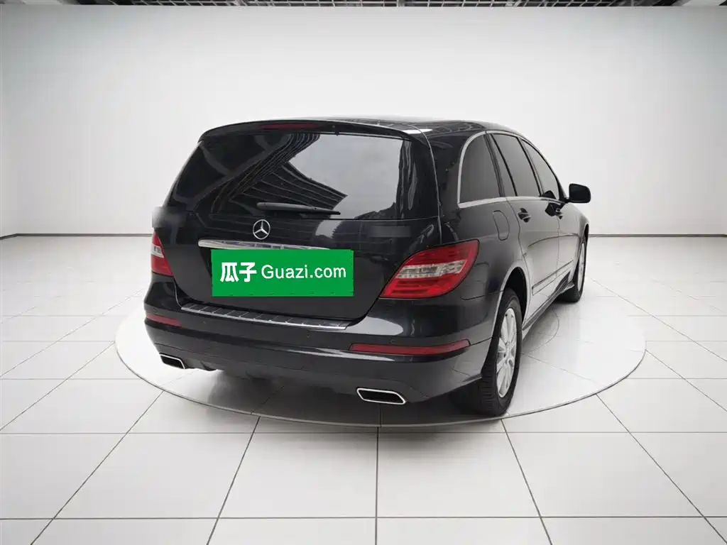 Mercedes-Benz R-Class 2017 R 320 4MATIC Business Collector's Edition фото 6