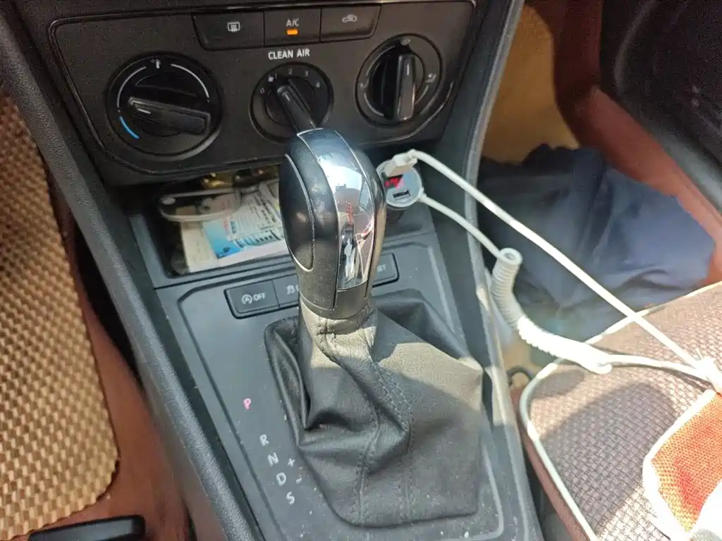 Volkswagen Lavida 2018 Classic 1.5L Automatic Trend China VI фото 10
