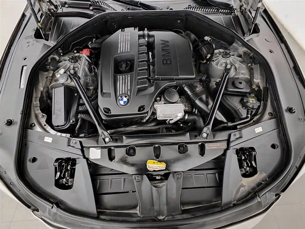 BMW 7 Series 2009 740Li Luxury фото 6