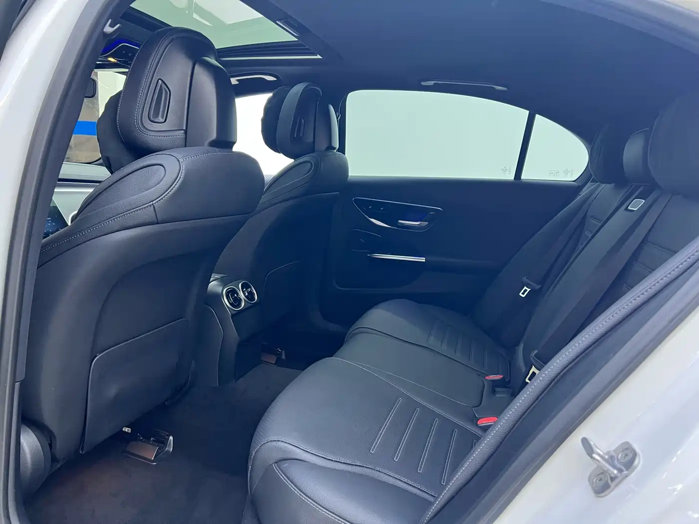 Mercedes-Benz C-Class 2024 C 200 L Sport Edition фото 19