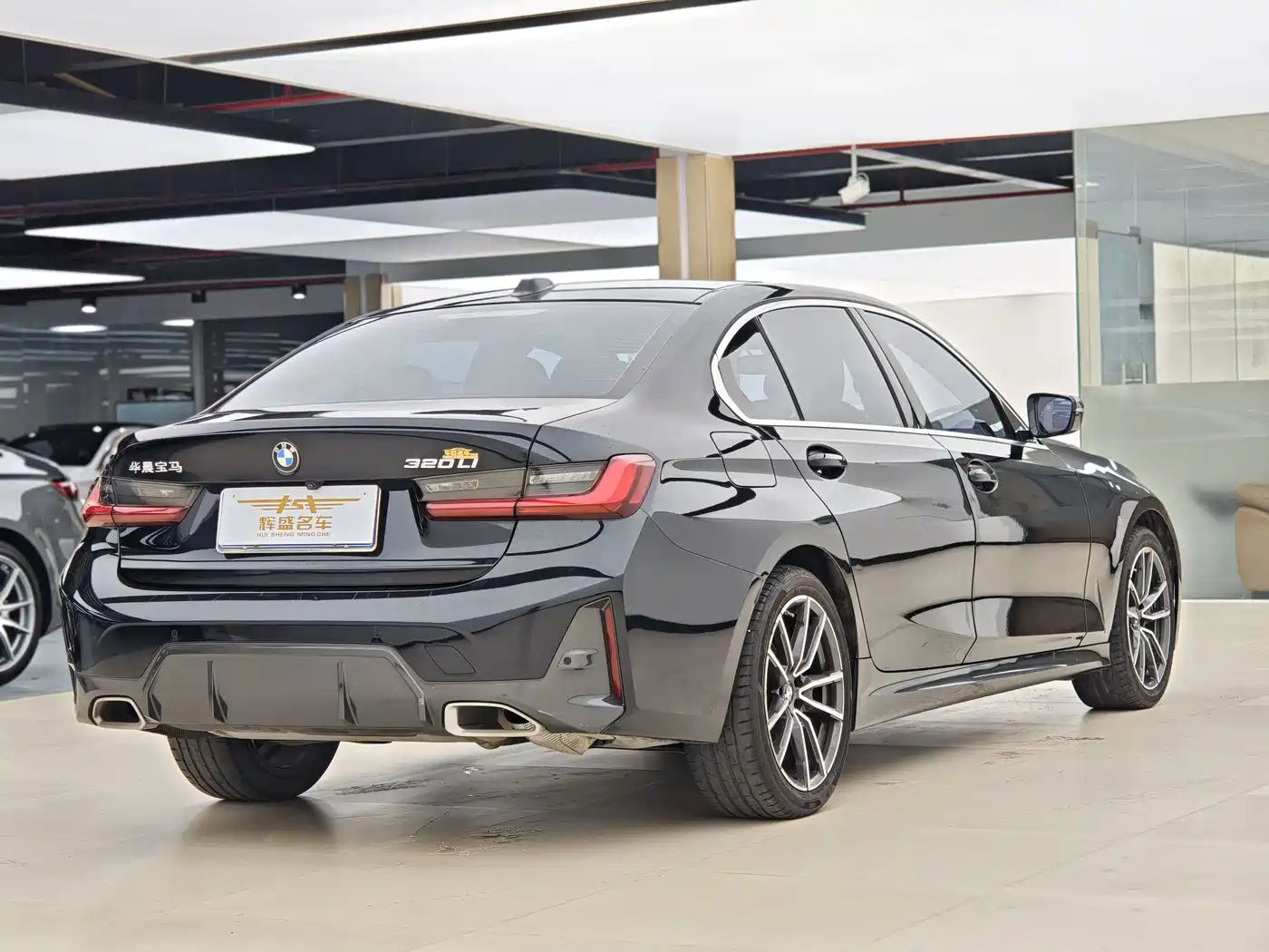 BMW 3 Series 2023 320Li M Sport Package фото 14