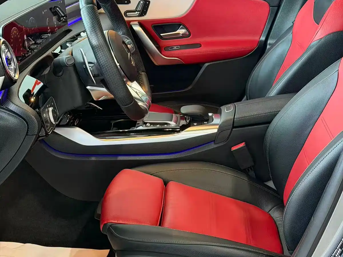 Mercedes-Benz A-Class AMG (Import) 2022 AMG A 35 4MATIC фото 7