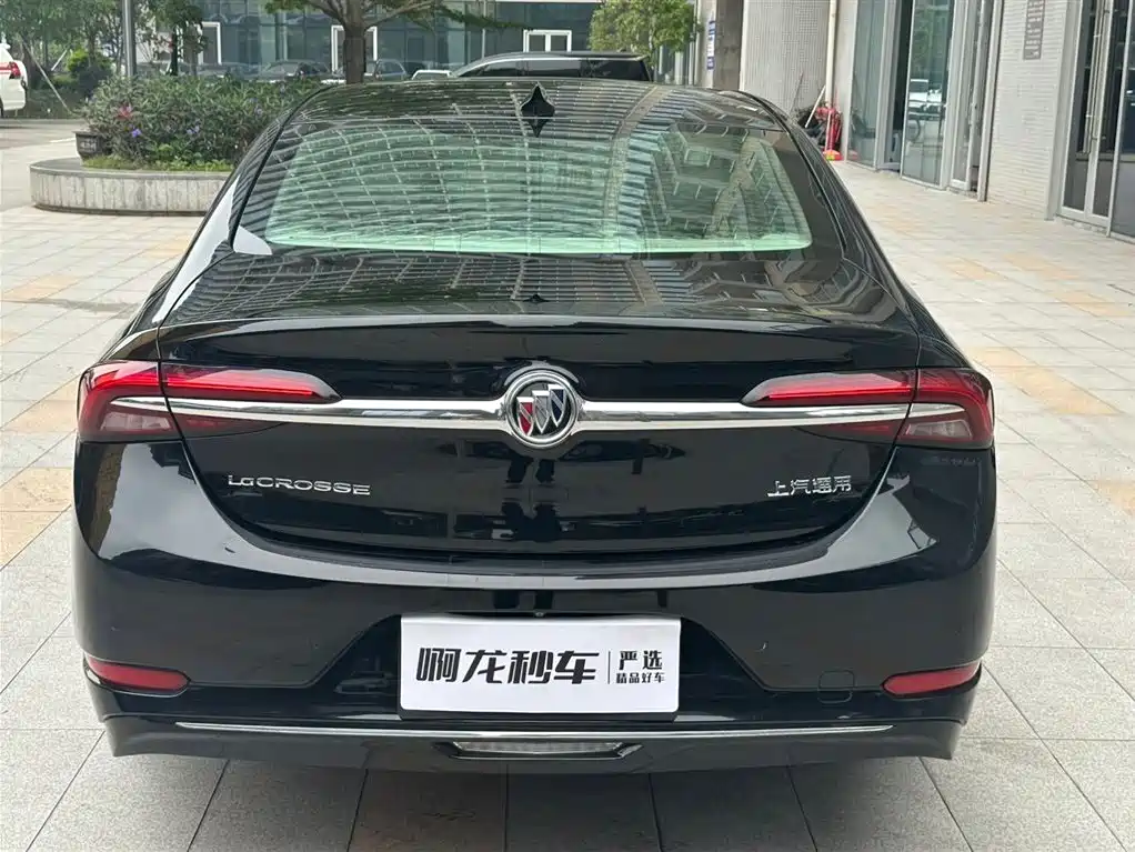 BUICK LACROSSE
