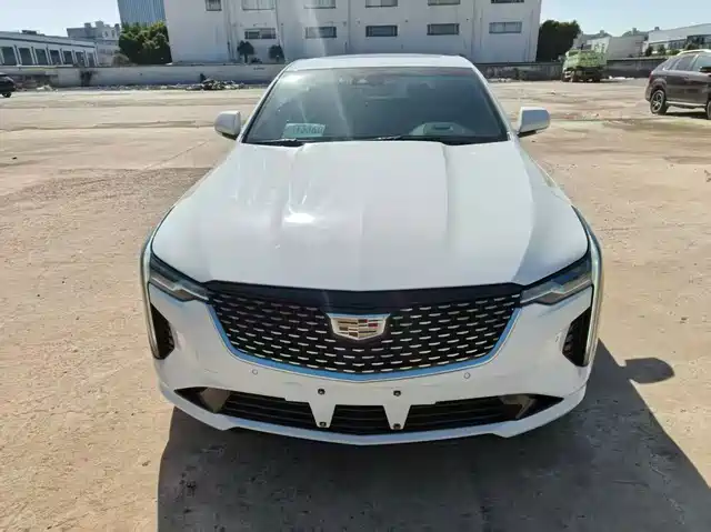 Cadillac CT4 28T, Стиль