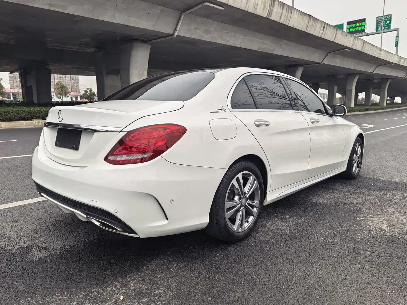 Mercedes-Benz C-Class 2017 C 200 L Sport фото 18