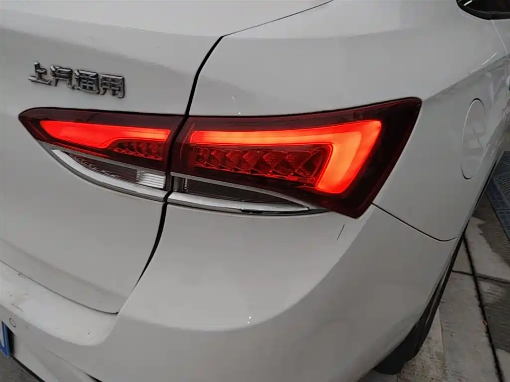 Buick Excelle 2019 15T DCT Connected Elite Type China VI фото 8