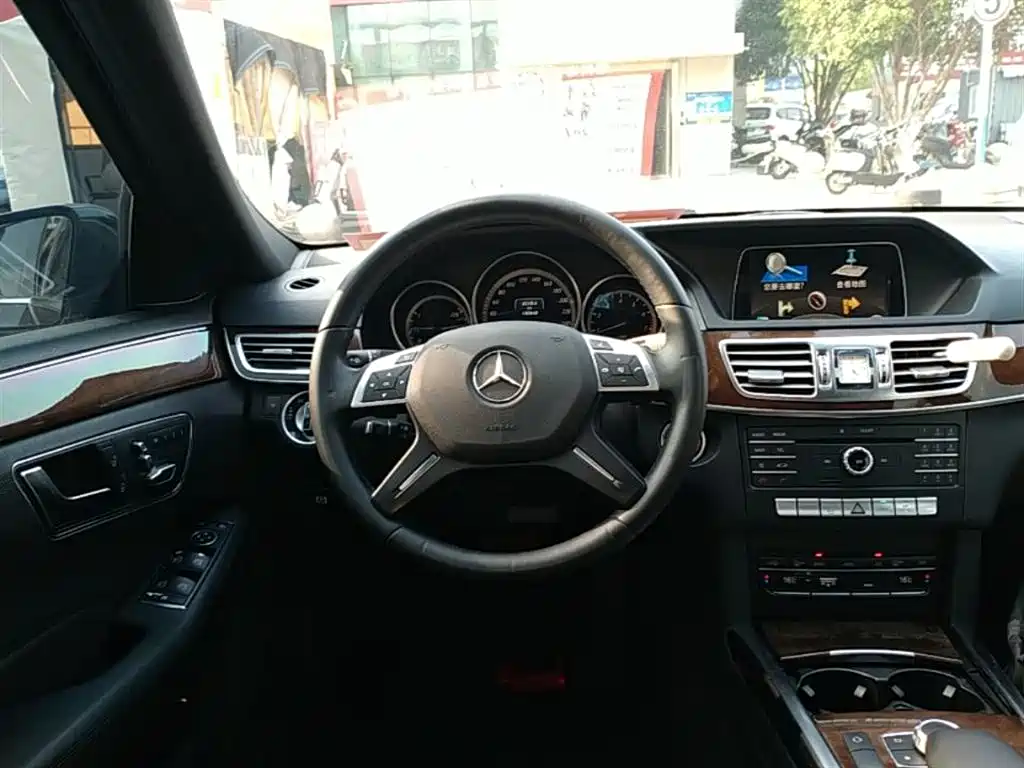Mercedes-Benz E-Class 2015 Facelift E 200 L фото 11