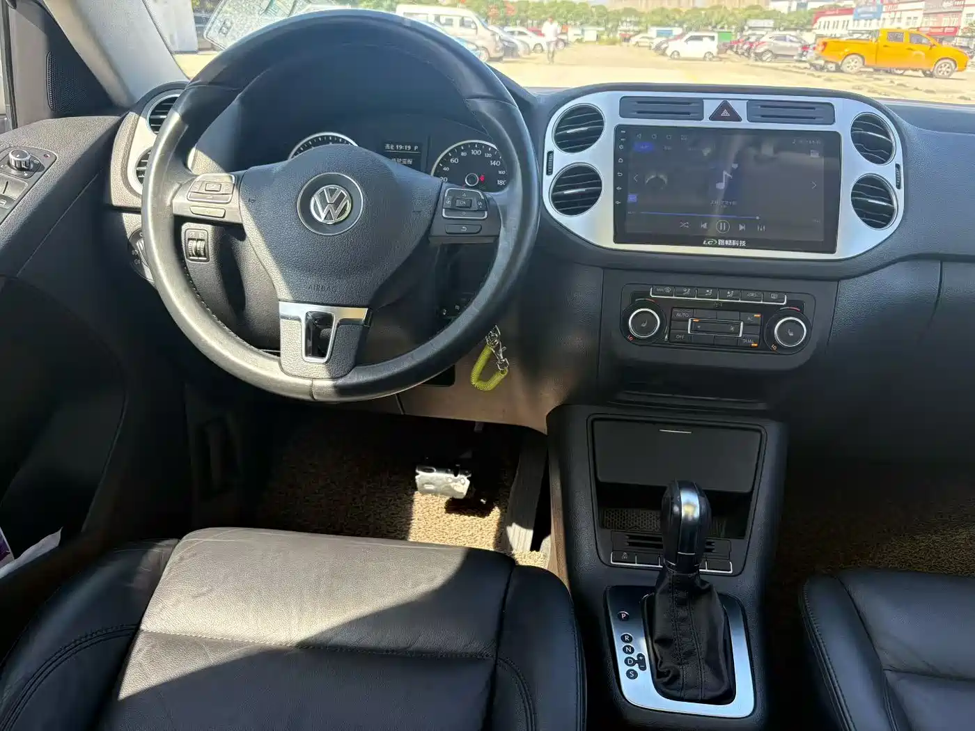 Volkswagen Tiguan 2012 1.8TSI Automatic 2WD Brilliance Edition фото 7