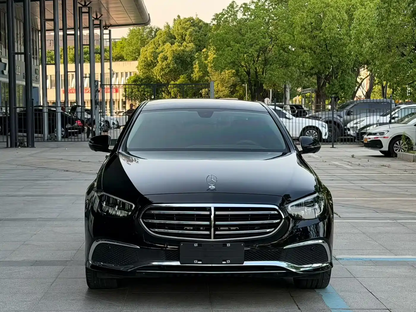 Mercedes-Benz E-Class 2023 E 300 L Luxury