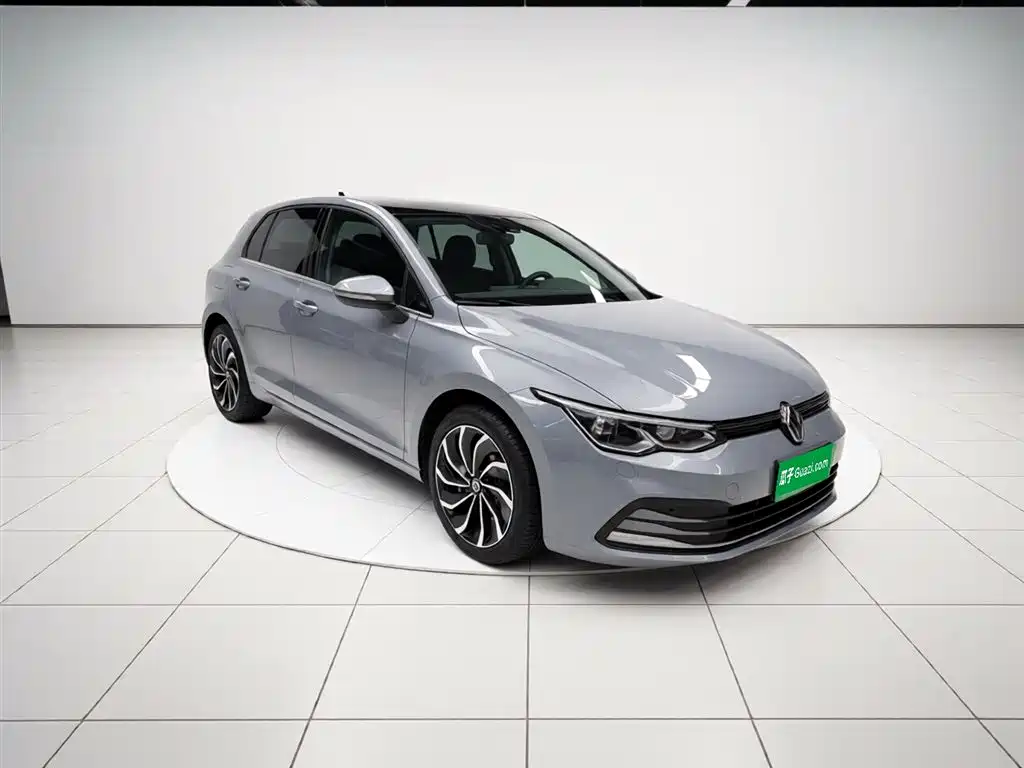 Volkswagen Golf 2023 280TSI DSG Pro фото 3