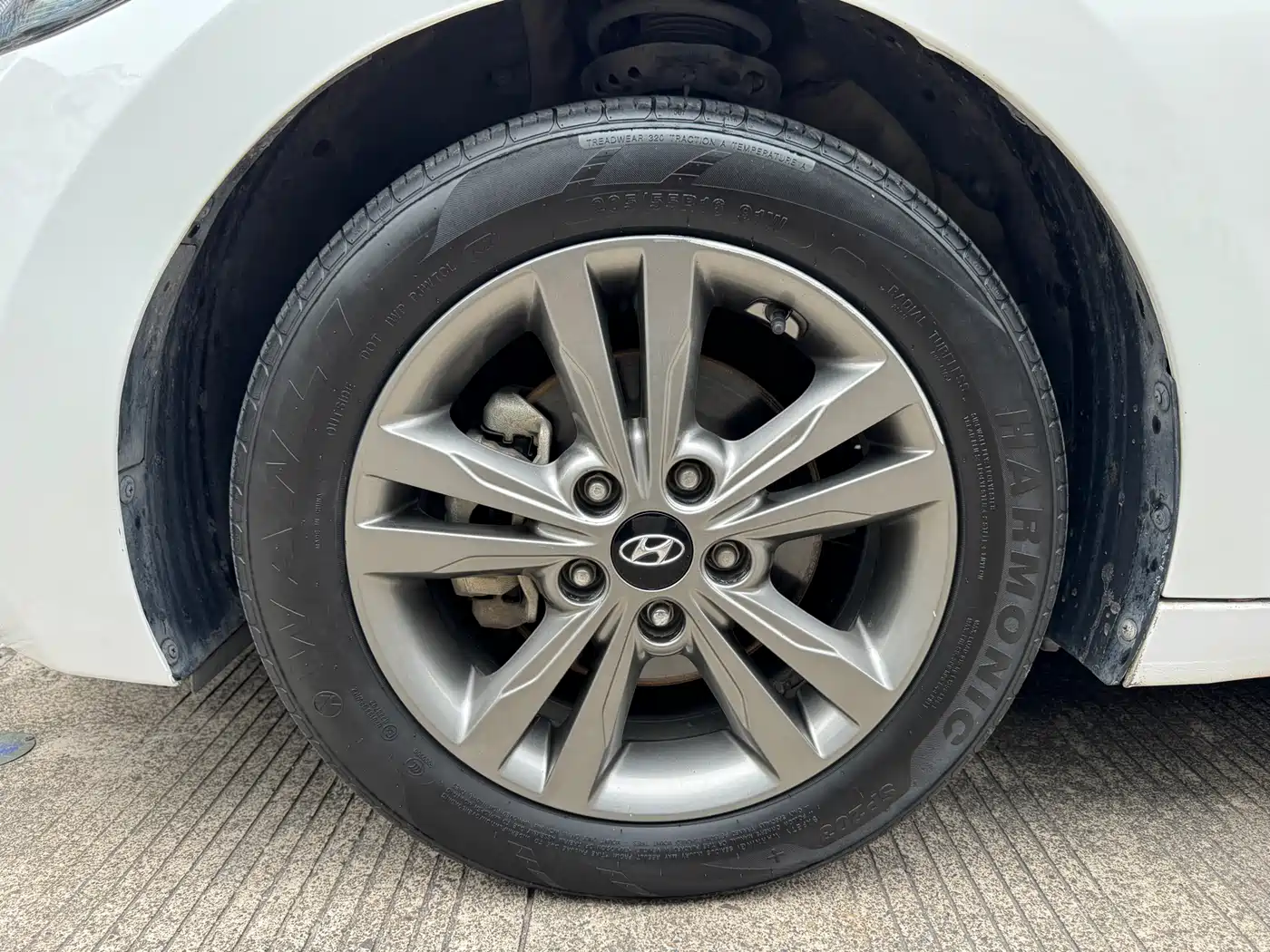 Hyundai Elantra 2016 1.4T DCT Dynamic·Vitality фото 7