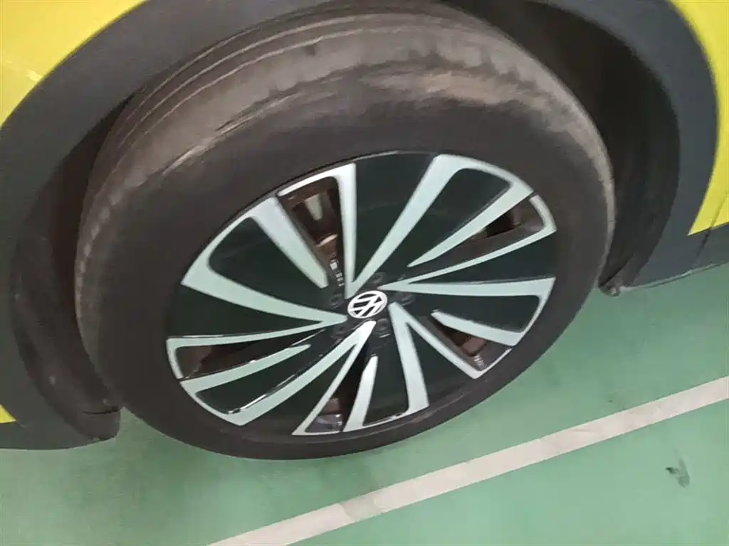 Volkswagen ID.4 X 2022 Pure Long Range Edition фото 23