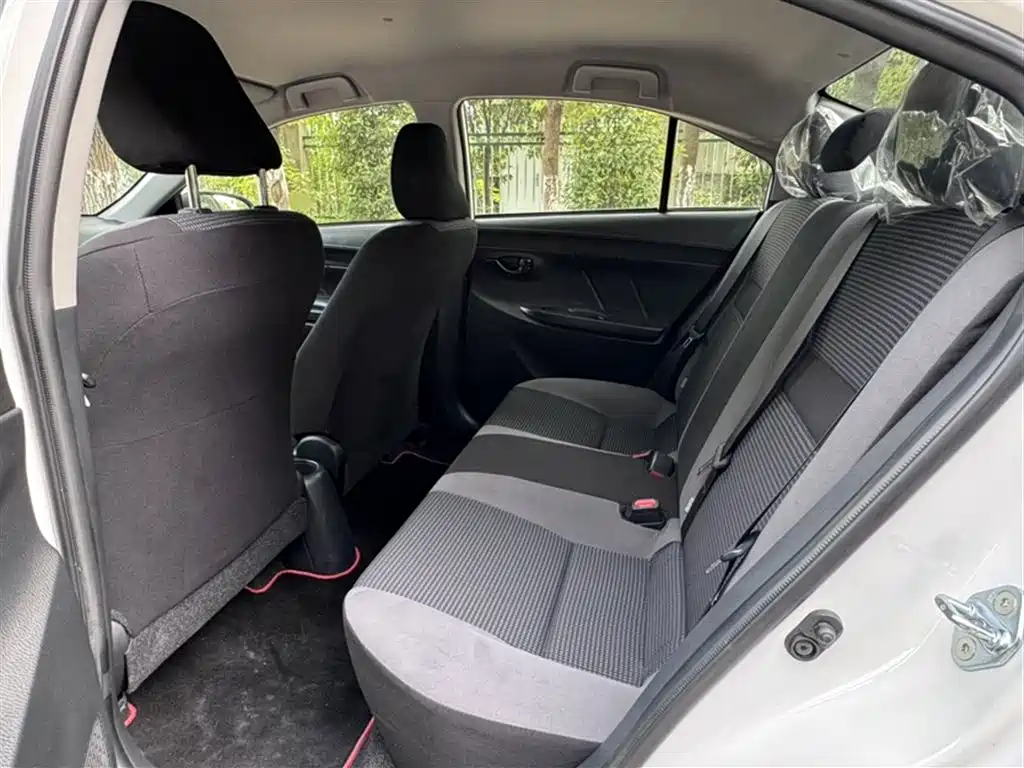 Toyota Vios 2022 1.5L 20th Anniversary Edition фото 10