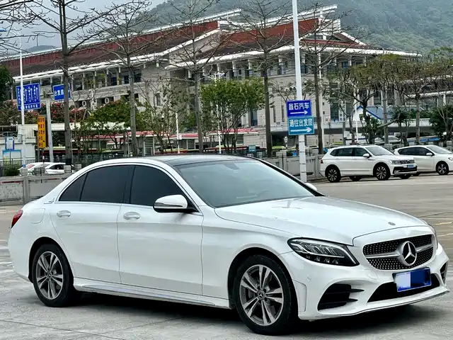 MERCEDES-BENZ C CLASS