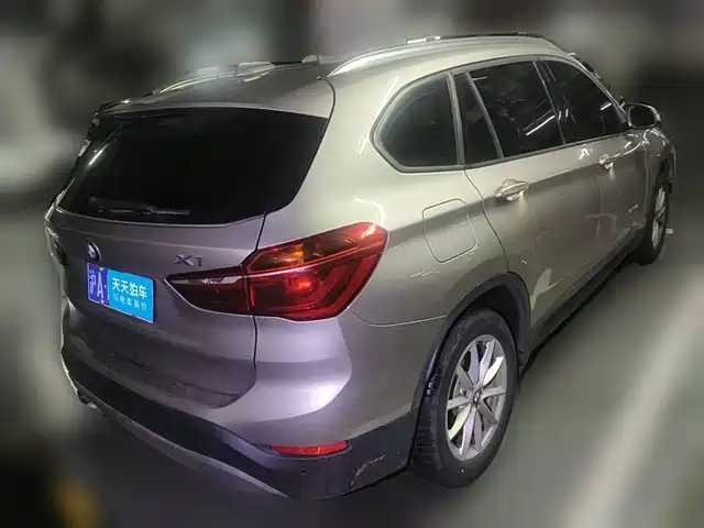 BMW X1 2018 sDrive18Li Fashion Model — фото 2