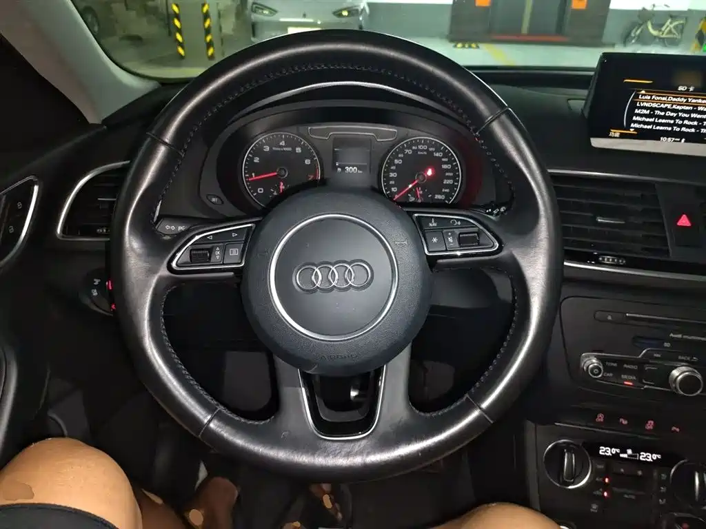 Audi Q3 2016 35 TFSI quattro All-Wheel Drive Fashion Edition фото 6