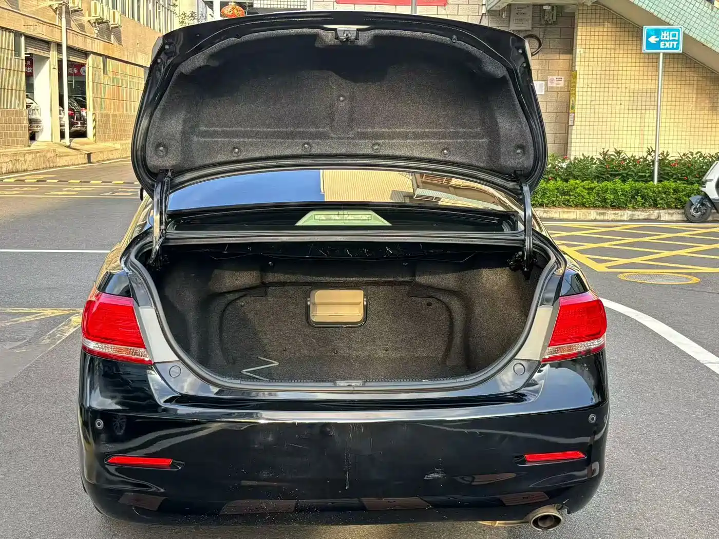 Toyota Camry 2011 200G Classic Anniversary Edition фото 9