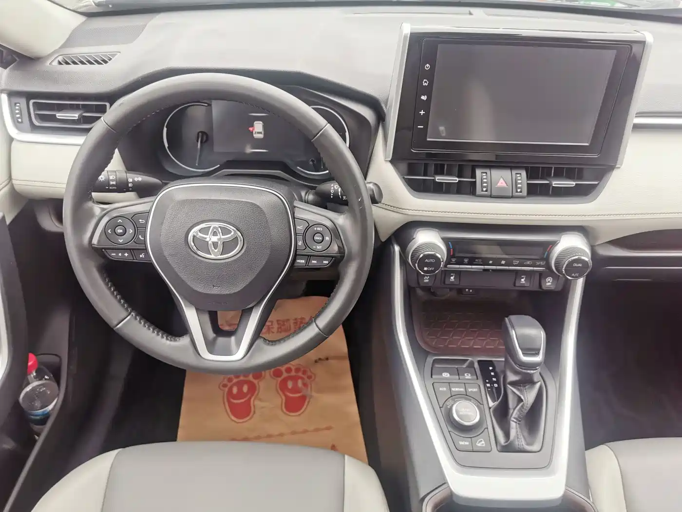 Toyota RAV4 Rongfang 2022 2.0L CVT 4WD Premium Edition фото 11