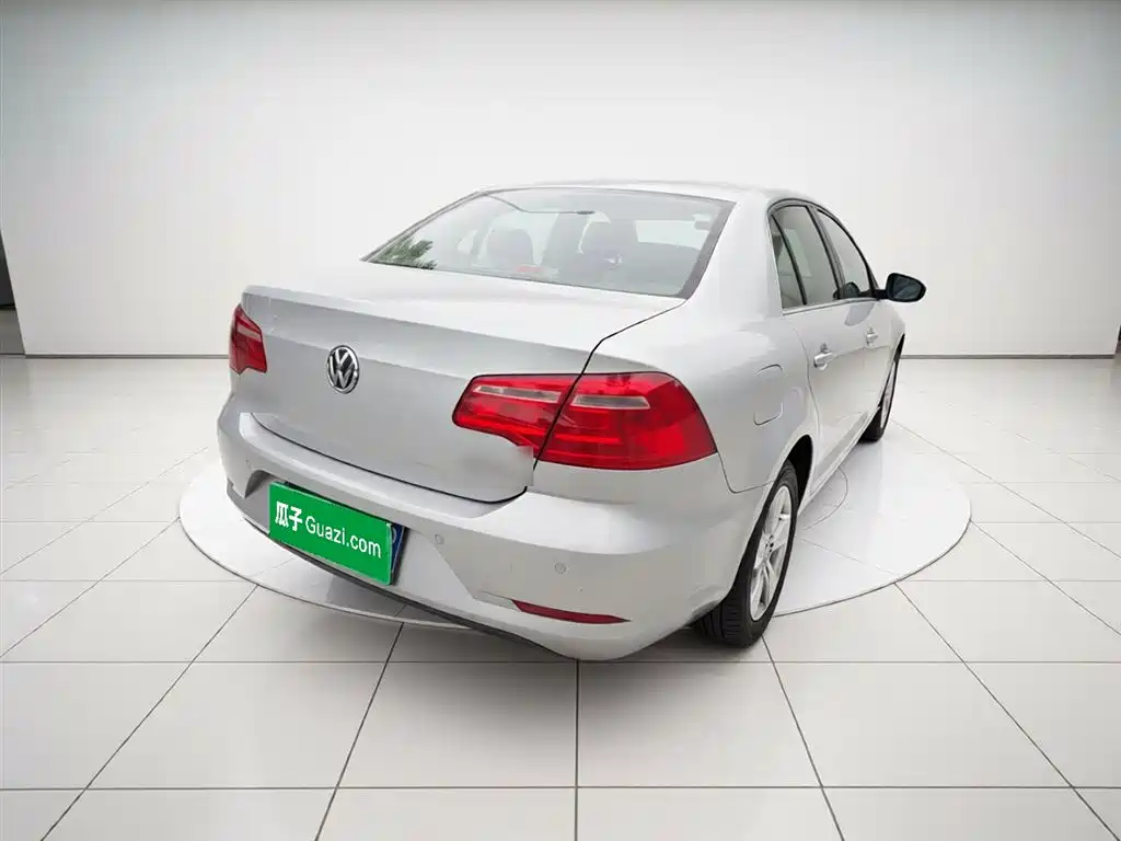 Volkswagen Bora 2014 1.6L Automatic Comfort Edition фото 4