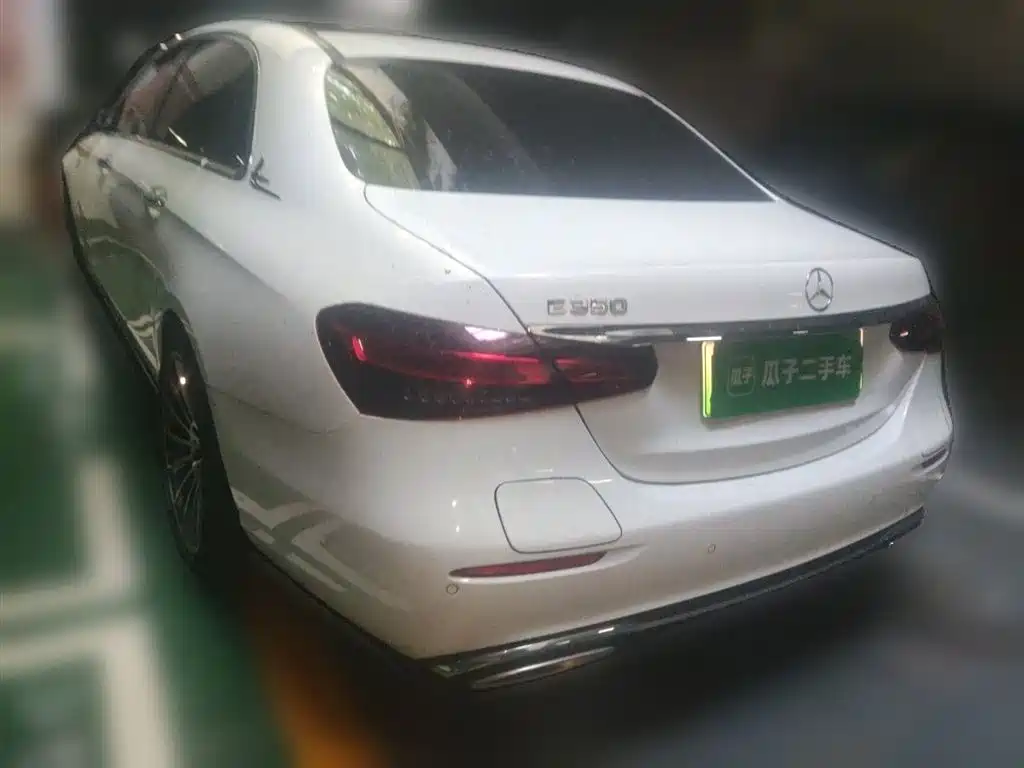 Mercedes-Benz E-Class New Energy 2022 Facelift II E 350 e L Plug-in Hybrid Sedan фото 4