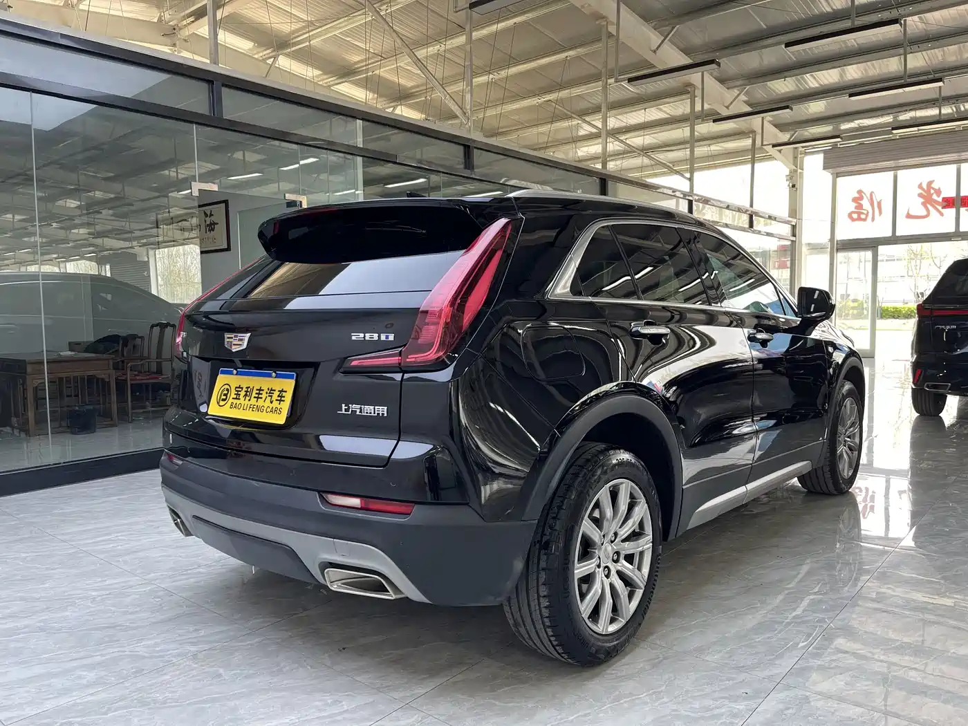 CADILLAC XT4