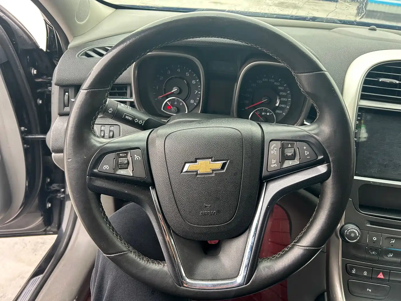 Chevrolet Malibu 2013 2.0L Automatic Luxury Edition фото 11