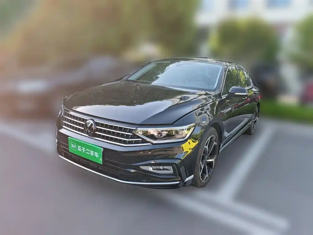 Volkswagen Magotan 2023 Model 2 Million Commemorative Edition 330TSI DSG Luxury