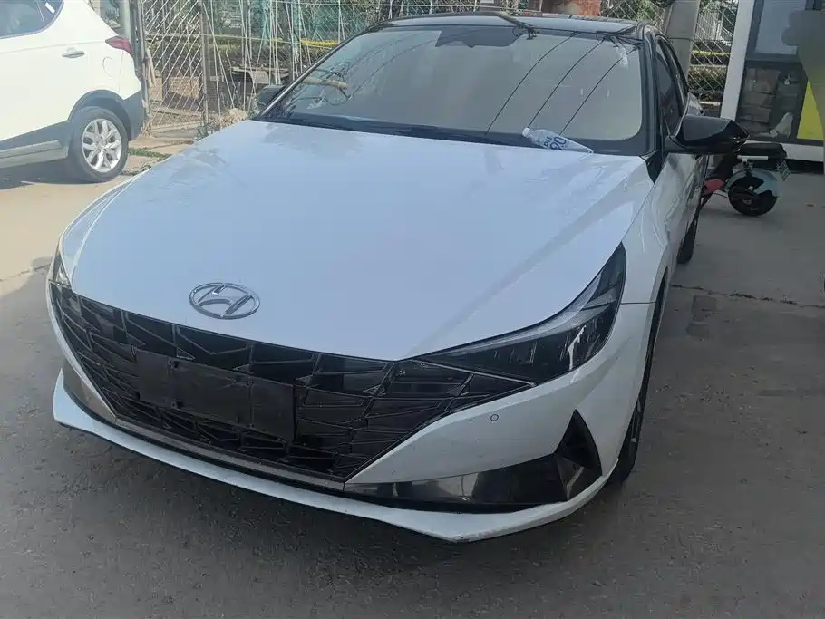 Hyundai Elantra 2021 240TGDi DCT LUX Premium Edition