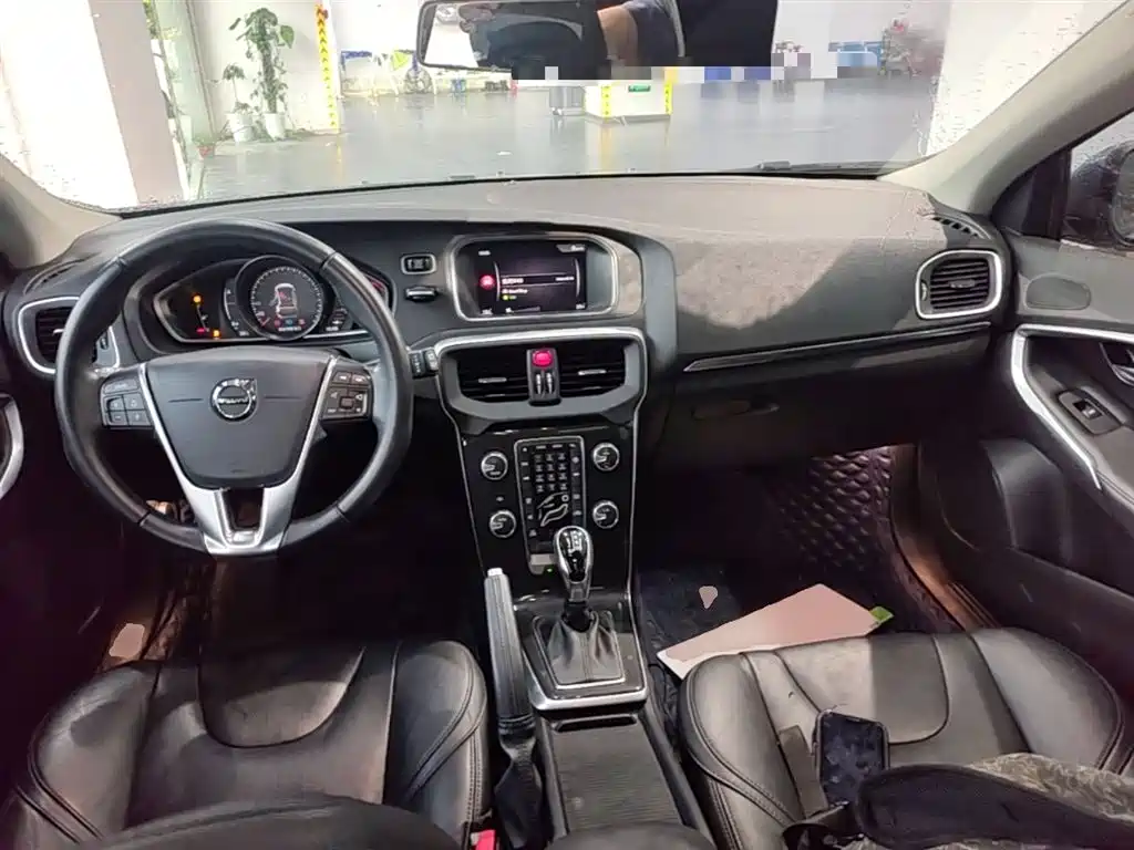 Volvo V40 2019 2019 T3 Momentum