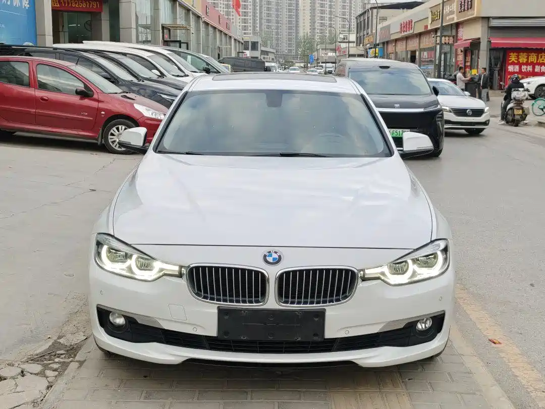 BMW 3 Series 2018 320Li Fashion Style фото 2