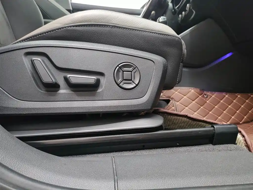 Audi Q3 2019 40 TFSI Fashion Dynamic фото 20