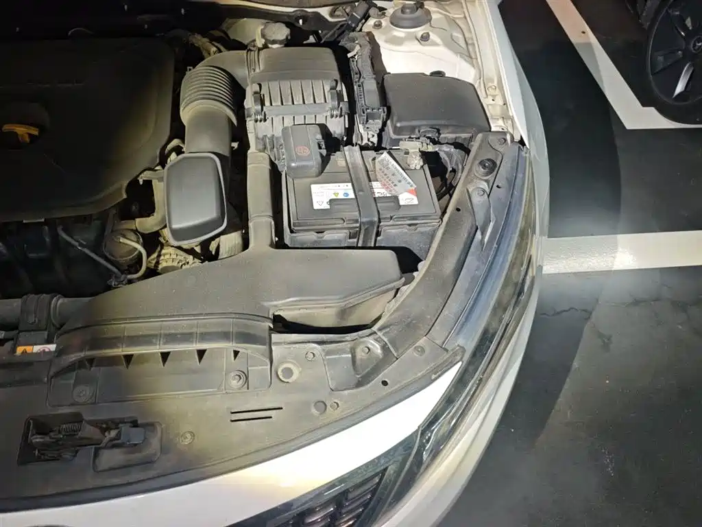 Kia K5 2014 2.0L Automatic LUXURY фото 23
